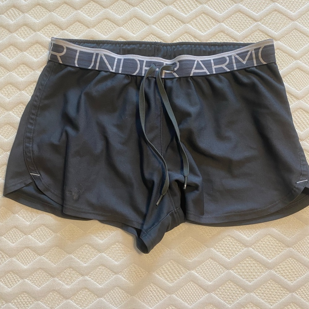 Under armor shorts size M